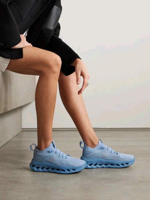 On Ru_nning Loe_we Cloud_tilt Sneaker Blue