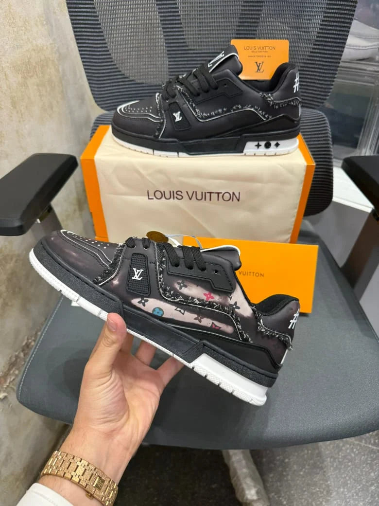 Lou_is_Vui_tton LV Civilist Trainer 2025